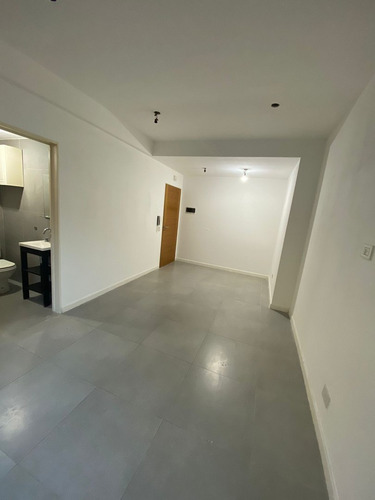Imagen 4 de 14 de Oficina En Venta En Banfield, Lomas De Zamora, G.b.a. Zona Sur
