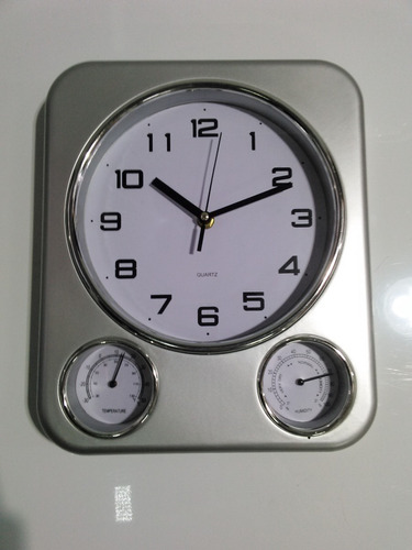 Reloj Pared C/termometro Y Humedad Cm 29 X 24