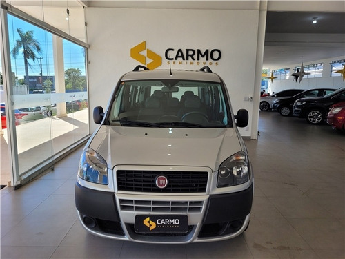 Imagem 4 de 6 de Fiat Doblo 1.8 Mpi Essence 7l 16v Flex 4p Manual