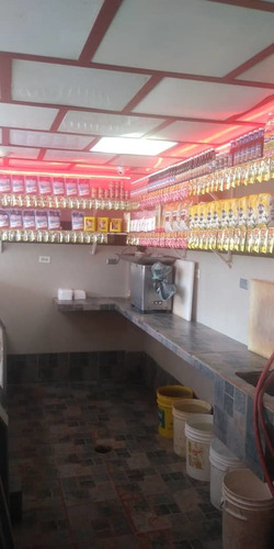 Imagen 2 de 9 de La Vega, Excelente Local Comercial Con Fondo De Comercio