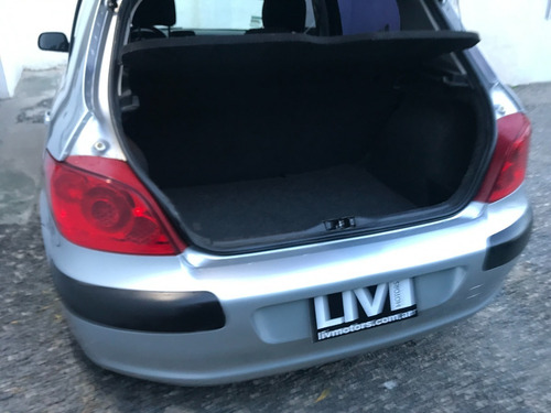 Imagen 8 de 15 de Peugeot 307 Xs 2.0 Hdi 5p 110cv Año 2010 - Liv Motors
