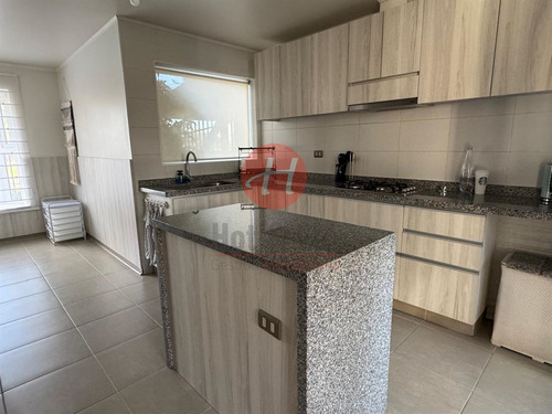 Casa En Venta De 3 Dorm. En Temuco