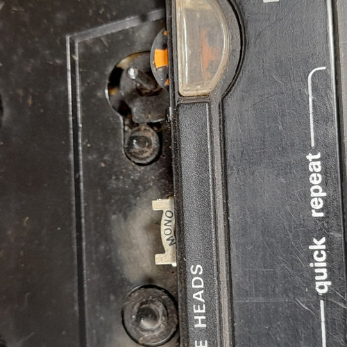 Imagem 9 de 10 de Gravador Toca Fita Philips N2214 Liga Mas Não Gira A Fita.