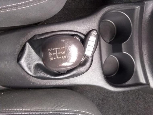 Nissan Versa Sense Mt 2015
