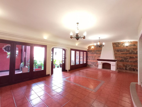 Imagen 10 de 29 de Vendo Hermosa Y Amplia Casa, Estilo Colonial, Sector Preferencial, Alta Plusvalia Y Seguridad