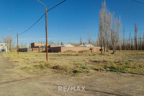 Imagen 10 de 12 de Venta - Lote Barrio Venezzia - Plottier
