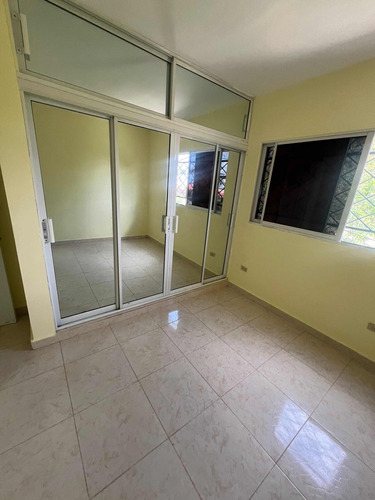 Apartamento Disponible En Alquiler En San Cristobal