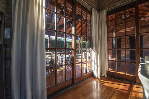 Venta Casa Banco Provincia Country Club. Piscina Quincho Excelente Lote Esquina