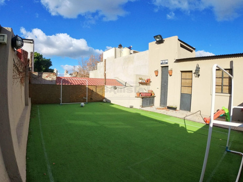 Imagen 7 de 17 de Casa En Venta En Ramos Mejía