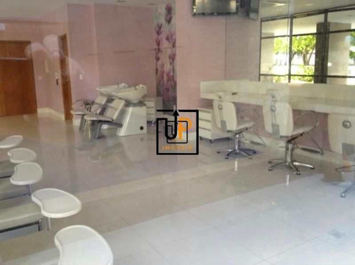 Imagem 22 de 30 de Apartamento Luxuoso De Alto Padrão - Itaigara - V49