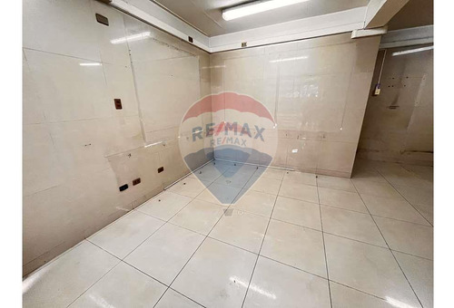 Rebajado! Se Arrienda Local Comercial 34 M2