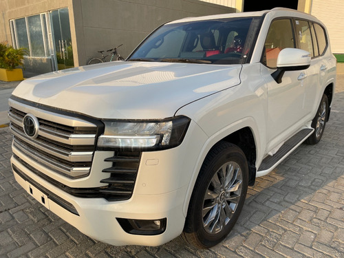 Imagen 3 de 20 de Toyota Land Cruiser 300