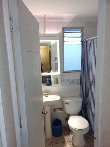 La Casa Cuenta Con Una Excelente Ubicacion Cercana A Los