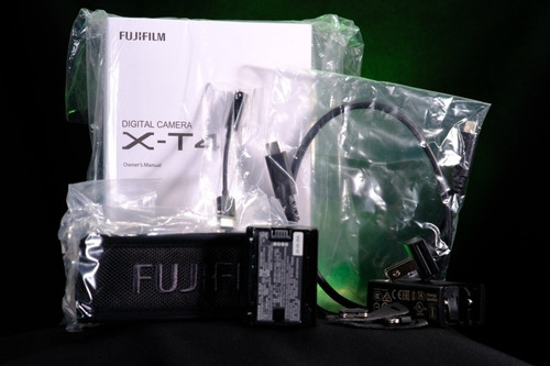 Câmera Fujifilm X-t4 Black (só O Corpo) + Nota Fiscal