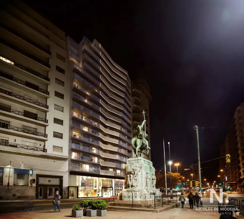 Apartamento En Venta De 2 Dormitorios En Centro, Edificio Torre Centra Oportunidad De Inversión