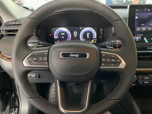 Imagen 8 de 15 de Jeep Commander Limited Negra Física 4x2 En Stock #13