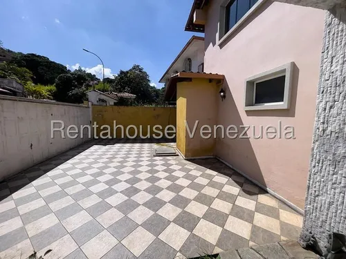 Casa En Venta. Urb. Sorocaima.