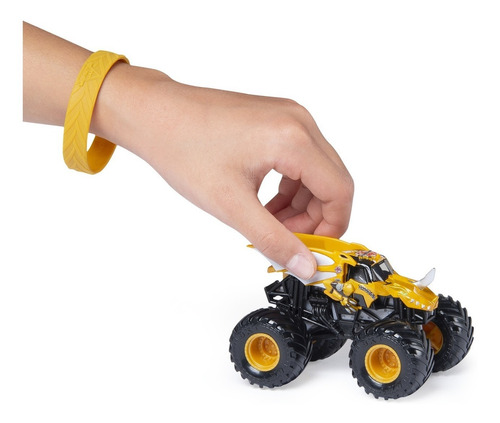 Imagem 4 de 5 de Monster Jam Truck - Carro Dragonoid - Escala 1:64 - Sunny