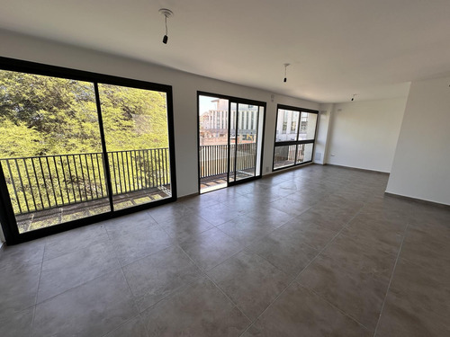 Venta Edificio Comercial - Corporativo - Residencial En Bloque, Barrio Guemes, Cordoba Capital