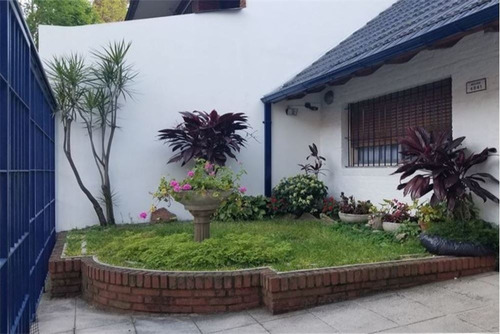 Casa 5 Ambientes - Terreno U.s.a.b. 2 Saavedra Dot