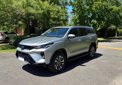 Toyota Hilux SW4 2.8 Srx 204Cv 4X4 7As At