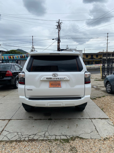 Toyota 4runner Sr5 2022