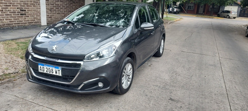 Peugeot 208 1.6 Allure