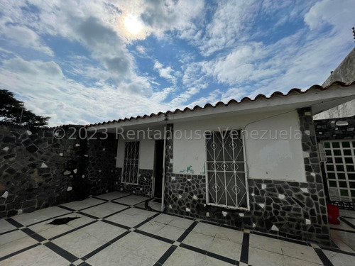 Casa En Venta Comoda La Arboleda Santa Cruz Aragua Comodo Conjunto Residencial Estef 24-11785