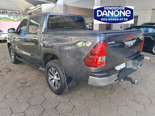 Imagem 10 de 12 de Toyota Hilux 2.7 Srv 4x2 Cd 16v Flex 4p Automático
