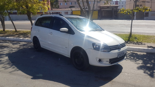 Imagem 2 de 9 de Volkswagen Spacefox 2012 1.6 Trend Total Flex 5p