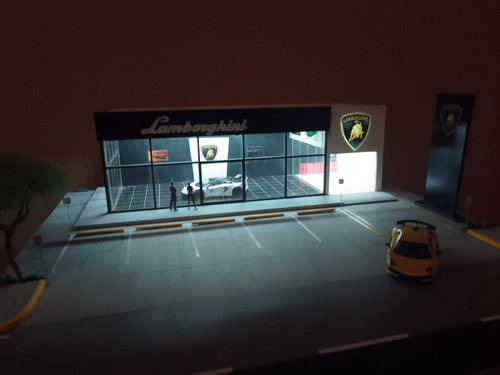 Maqueta Agencia Lamborghini En Escala 1:64