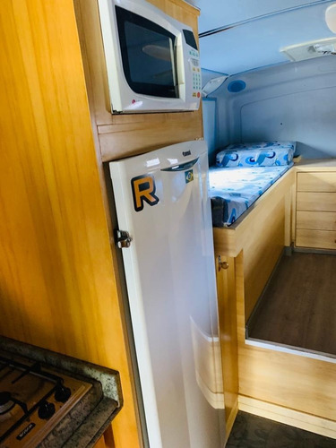 Imagem 10 de 15 de Motohome