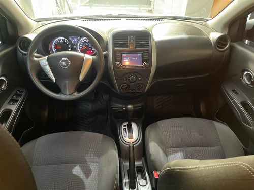 Nissan Versa 1.6 Advance At