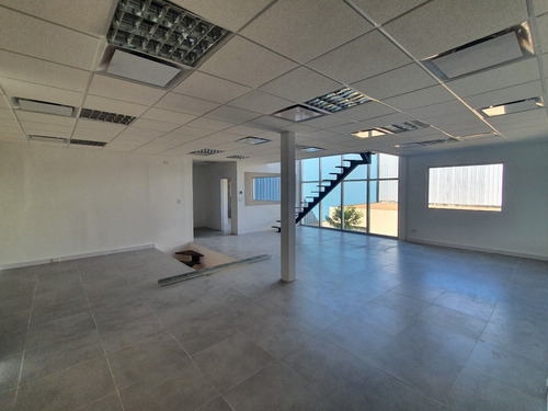 Alquiler Naves Industriales Con Puente Grúa Opcional Y Oficinas 3500 M2 En Parque Industrial Tigre