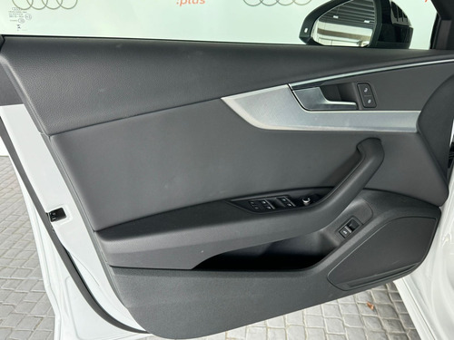 Audi A4 Select 2.0l Tfsi 190 Hp 2024