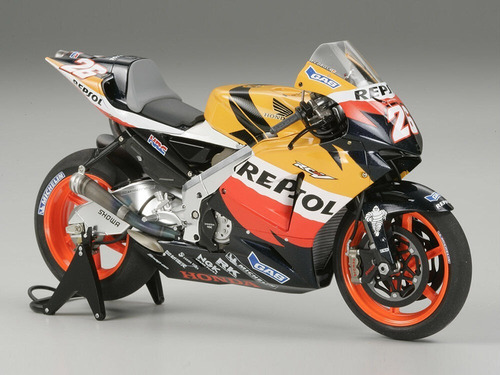 Moto Tamiya #14106 1/12 Repsol Honda Rc211v '06 D. Pedrosa