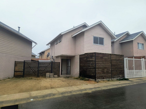 Casa En Venta De 3 Dorm. En Quilpué