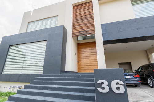 Casa En Renta En Providencia Metepec