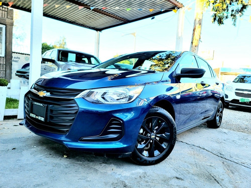 Imagen 3 de 14 de Chevrolet Onix 2021 1.0t Ls Std Modelo 2021
