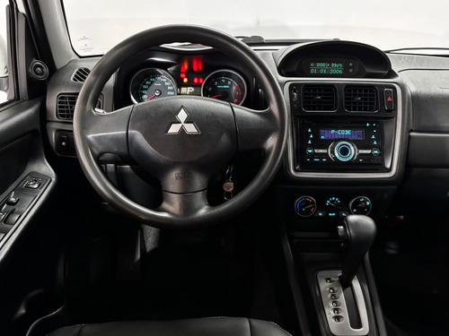 Mitsubishi Pajero TR4 2.0 4X2 16V 140CV FLEX 4P AUTOMÁTICO
