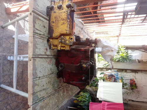 Carcaça Do Cambia E A Tampa Marcha Na Coluna F75 Ou Rural