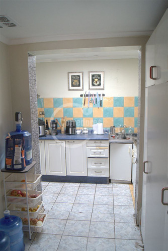Casa Pedro Valdivia / Rodrigo Araya, 5 Dorm. 2 Baños, 2 Esta