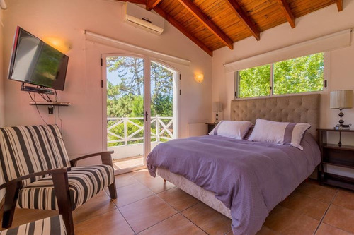 Imagen 11 de 21 de Casa En Rincón Del Indio Con Piscina Climatizada Punta Del Este