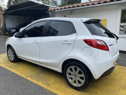 Mazda 2 1.5 Hatch Back 2014