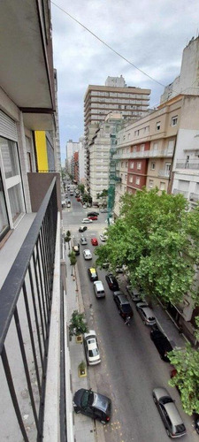 Oportunidad!! 2 Ambientes A La Calle Con Balcon Corrido Y Espacio De Cochera A Metros De Plaza Colon