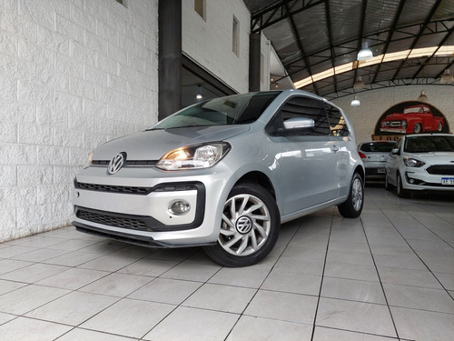 Volkswagen Up! 1.0 High Up! 75cv 3 p