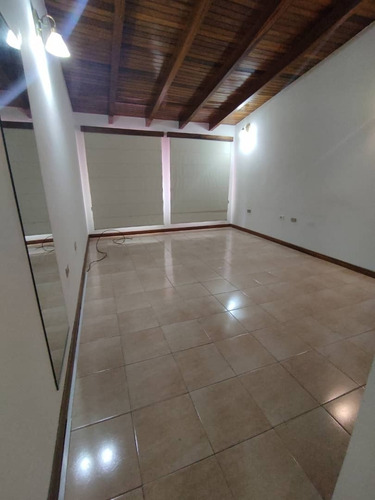 Imagen 8 de 20 de Townhouse Para Remodelar Agua Marina Country El Paraiso 2