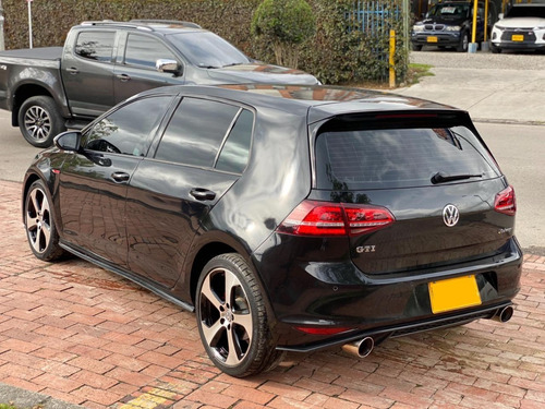 Imagen 2 de 16 de Volkswagen Golf Gti 2.0t