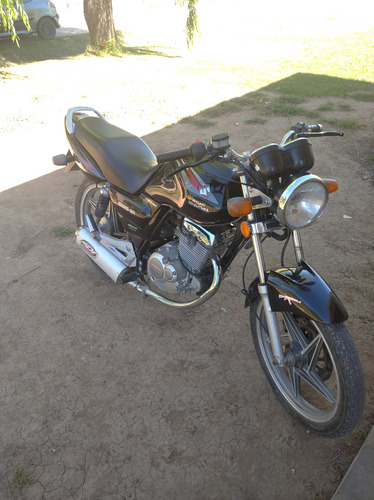 Suzuki En 125