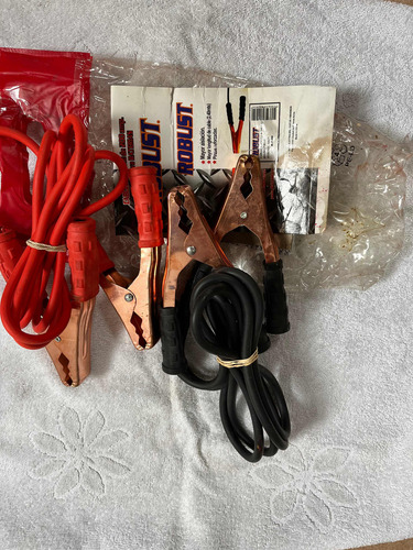 Cable Puente De 200 Ampers Para Batería ,pinzas Auto (Usado)